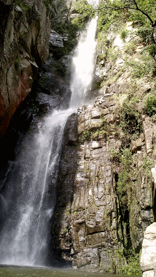 Cachoeira Véu da Noiva. O que conhecer na Serra do Cipó.