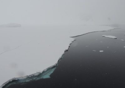 antarctica-cracked-ice